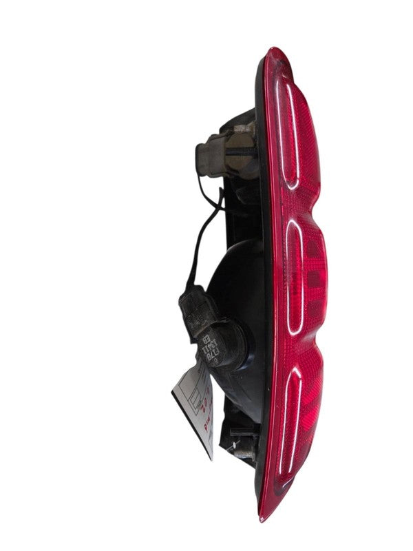 98 - 02 Ford Expedition Tail Light Assembly Right Passenger side OEM F