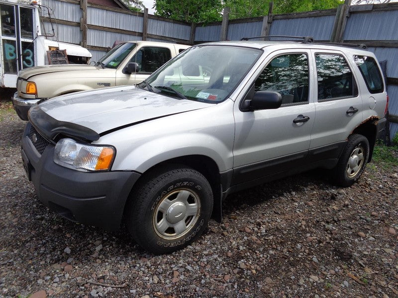 01 - 04 Ford Escape Engine Fuse Box YL8Z14A068AB