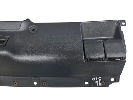 95 - 97 Chevrolet S10 Dash Knee Bolster Graphite w/AC 15709348 GMC Son