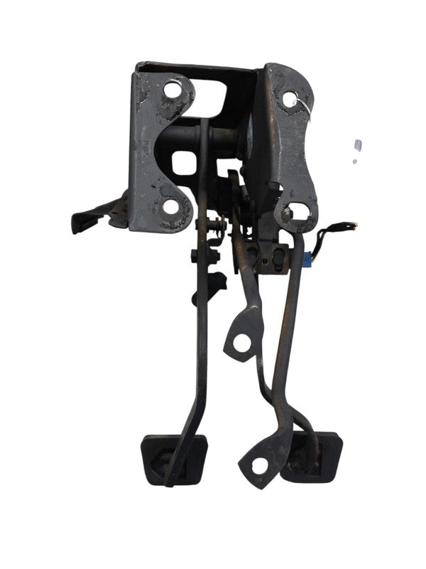 86 - 93 Chevrolet S10 Clutch and Brake Pedal Assembly OEM GMC S15