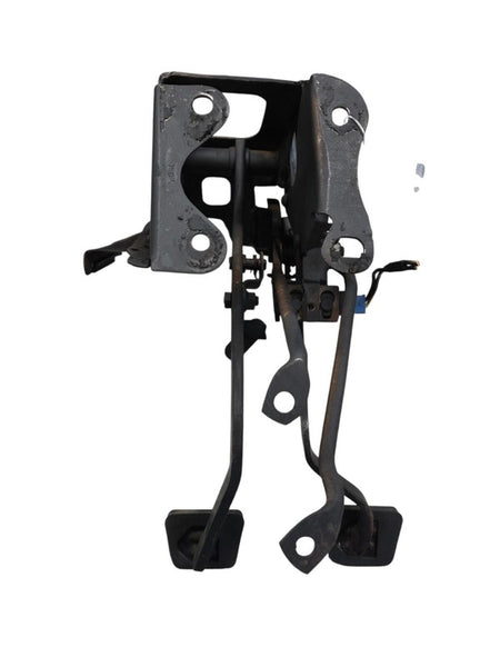 86 - 93 Chevrolet S10 Clutch and Brake Pedal Assembly OEM GMC S15