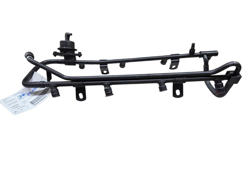 1985 - 1995 Ford F-150 Fuel Injection Rail OEM 5.0 L 302 F-250 Bronco