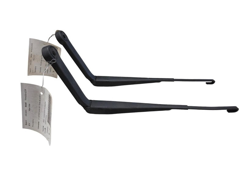 2002 - 2009 Chevrolet Trailblazer Wiper Arms (Pair) OEM 24024283 15072
