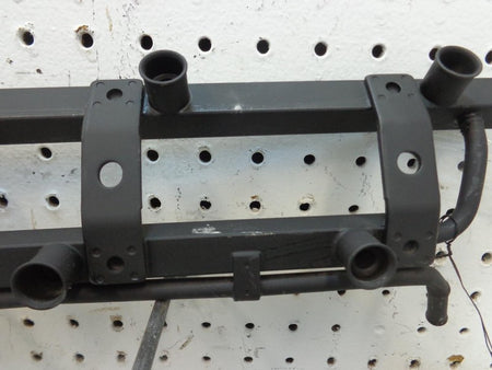 92 - 95 Dodge Caravan 3.0 L Fuel Injection Rail OEM