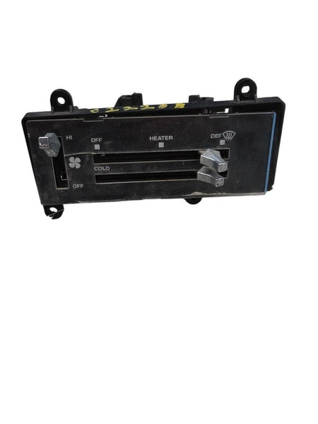 83 - 86 Chevrolet C10 Dash Heater Control OEM GMC C15 16034561 w/o AC