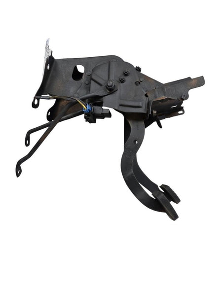 86 - 93 Chevrolet S10 Clutch and Brake Pedal Assembly OEM GMC S15