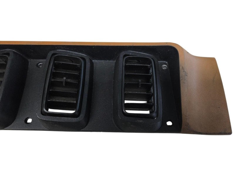 74 – 77 Dodge Van AC Heater Center Dash Vent Panel 3895090 B100 B200