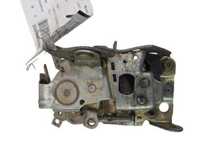 88 - 93 Chevrolet S10 Door Latch Assembly Right Passenger SIde OEM 166