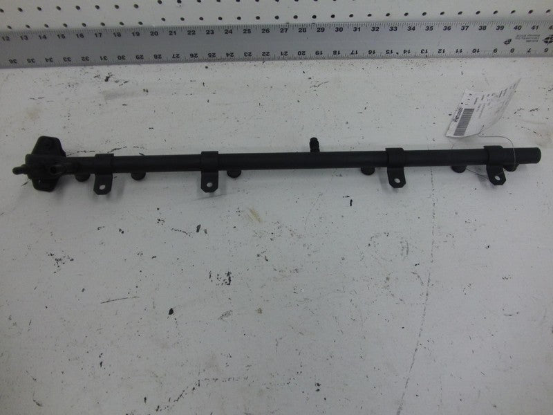 Fuel Injection Rail fits 93 - 95 Jeep Grand Cherokee 4.0 L OEM