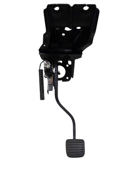2001 Isuzu Rodeo Brake Pedal Assembly - Manual Transmission OEM
