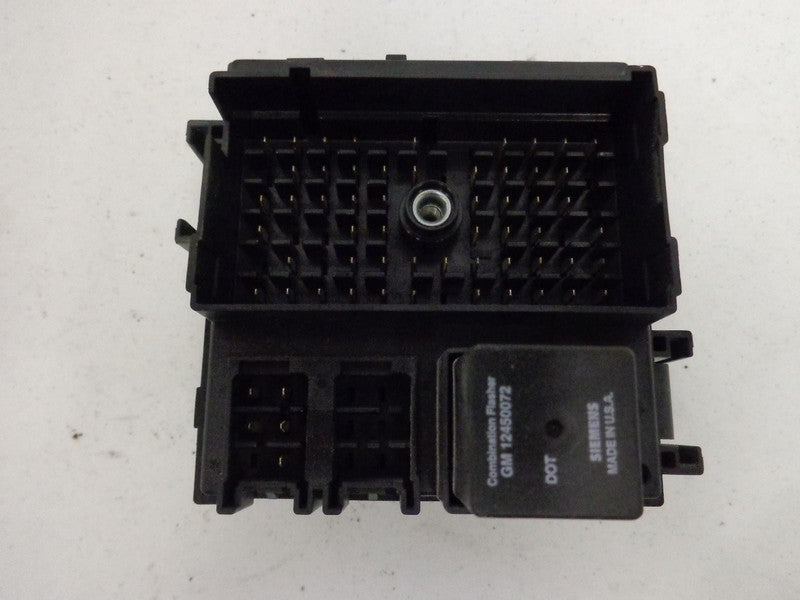 1999 -2002 Chevy Silverado Sierra Interior Fuse Relay Junction Box OEM