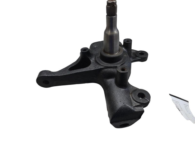 86 - 92 Jeep Commanche Right Front Spindle 2WD OEM Cherokee 53002932