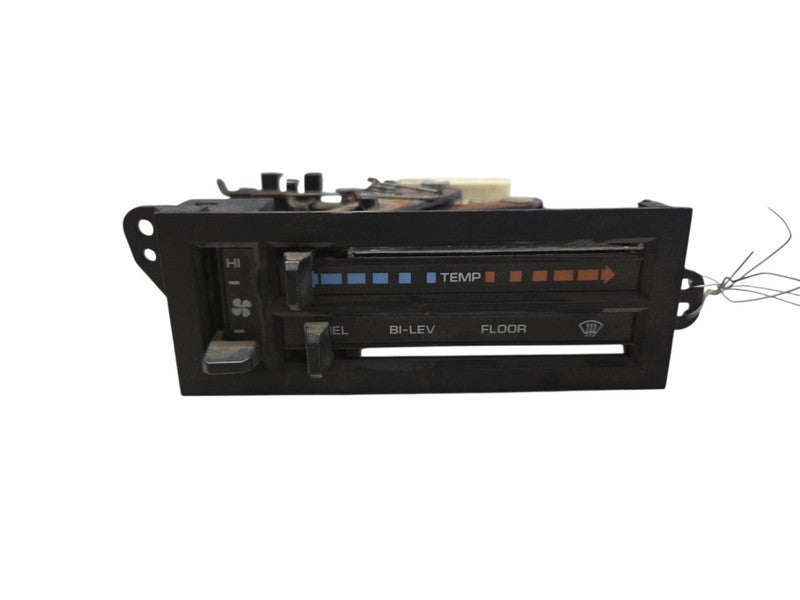 89 - 90 Dodge Spirit Dash Heater Control w/o AC 4462464