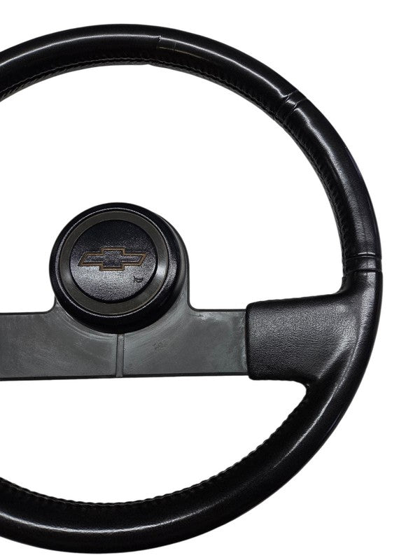 Steering Wheel Assmbly fits 82 - 92 Chevrolet S10 Blazer 16750135 2 sp
