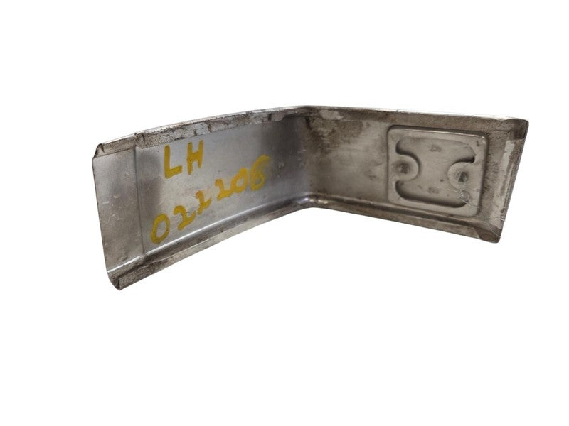 1981 - 1987 Chevrolet C10 Left Cab Corner Banding Belt Molding Trim OE