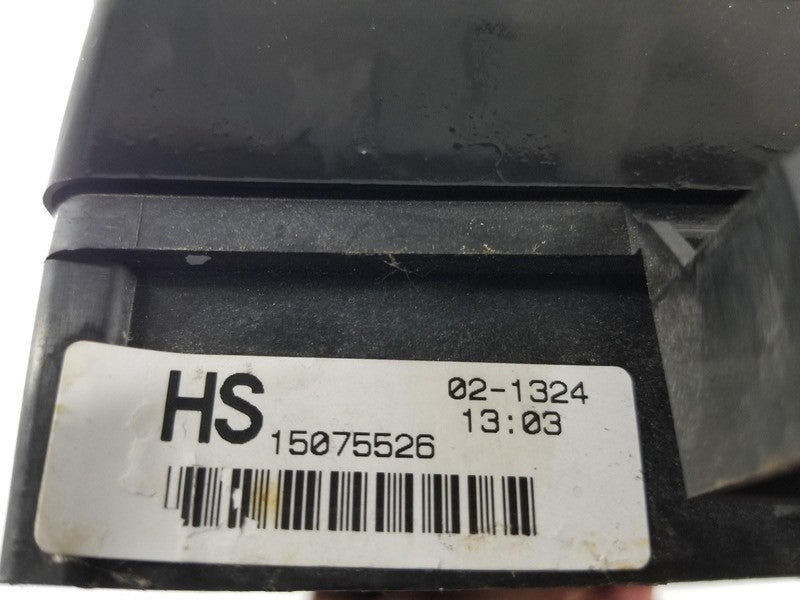 00-04 Chevy S10 GMC Sonoma Underhood Fuse Relay Center Box w/ Lid OEM 
