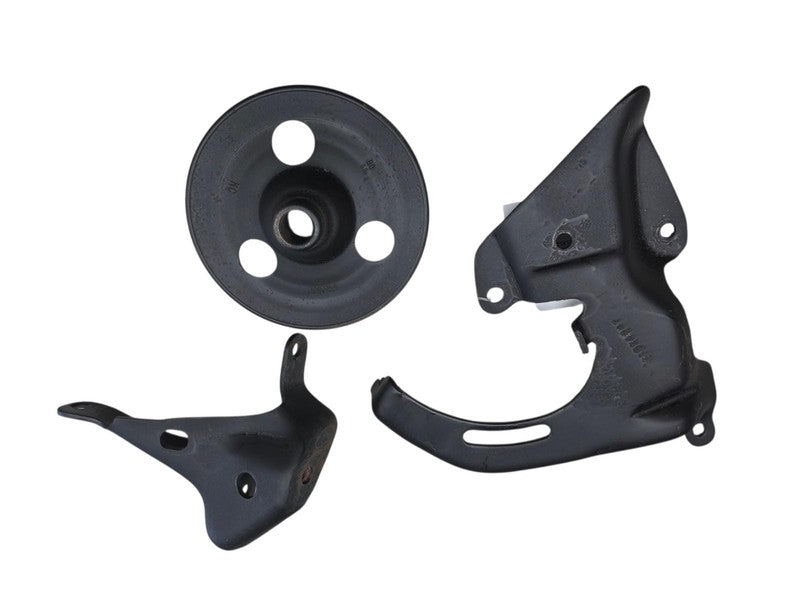 1990 Chevrolet Caprice Power Steering Pump Bracket and Pulley OEM 2252