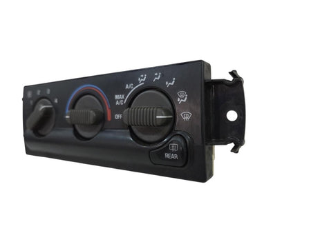 99 - 05 Chevrolet Blazer Dash Heater Control OEM 15098966 GMC Jimmy w/