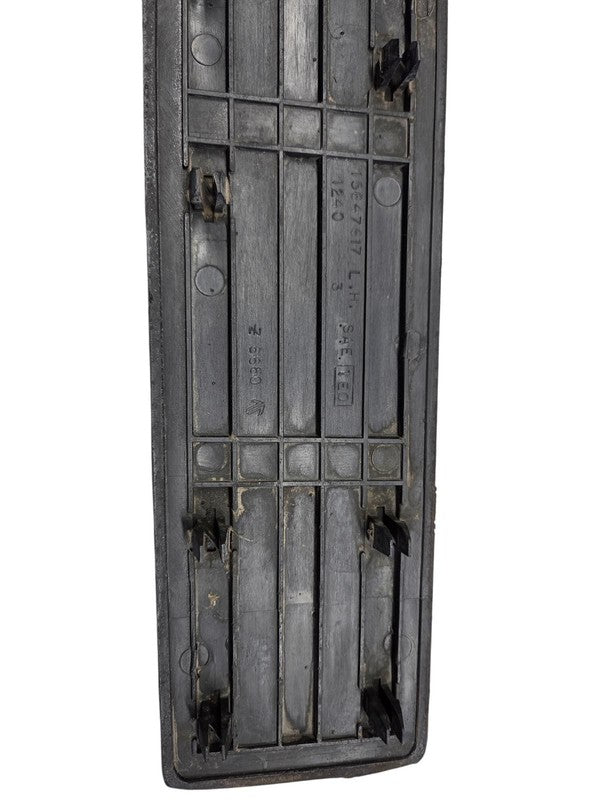 Rear Bumper Step Pad Right Passenger Side 94 - 97 Chevrolet S10 OEM 15
