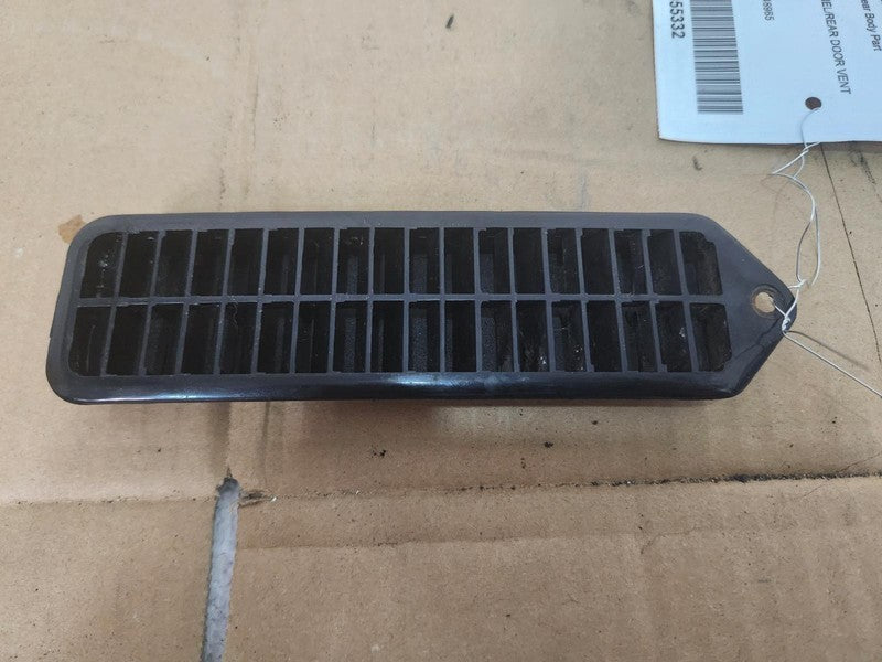 87-96 Jeep Cherokee XJ Fresh Air Vent Louver Rear Door Sill OEM 895500