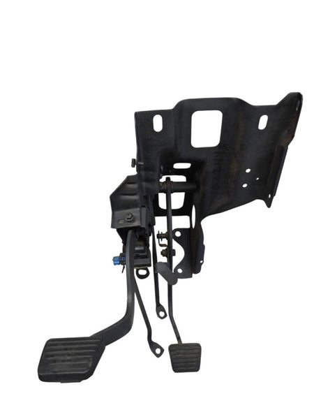 86 - 93 Chevrolet S10 Clutch and Brake Pedal Assembly OEM GMC S15