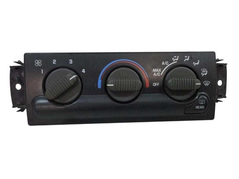 99 - 05 Chevrolet Blazer Dash Heater Control OEM 15098966 GMC Jimmy w/