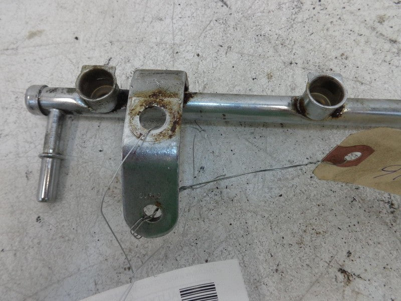 01-03 Chrysler Pt Cruiser 2.4L Fuel Rail OEM 04669768