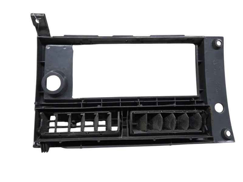 1989 Chevy S10 Blazer Dash Center Radio Heater Control Bezel w Vents C