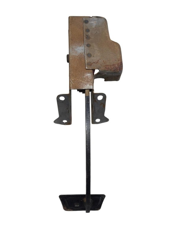 91 - 96 Jeep Cherokee Brake Pedal Assembly OEM