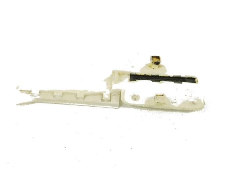 83-92 Ford Ranger Bronco II RH Door Glass Lower Sash Bracket OEM F1TZ-