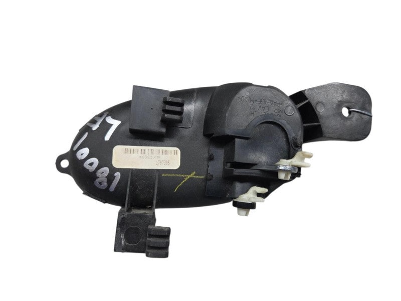 Door Handle For 2002-09 Chevy Trailblazer 04-07 Rainier Front or Rear 