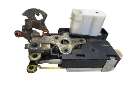 02 - 09 Chevrolet Trailblazer Door Latch Left Driver Side Front OEM 15