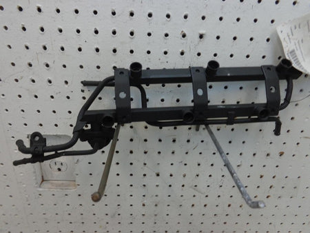 92 - 95 Dodge Caravan 3.0 L Fuel Injection Rail OEM