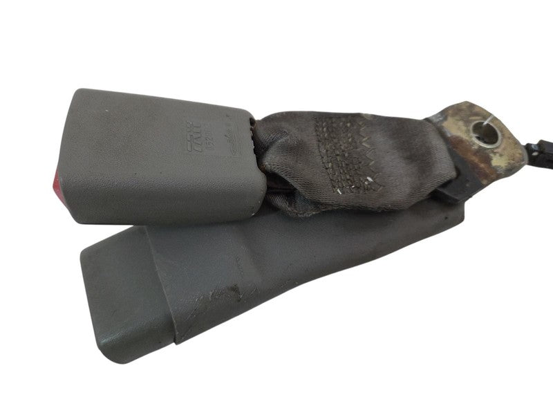 98 - 03 Chevrolet S10 Center Seat Belt Buckle Assembly 60/40 Gray GMC 