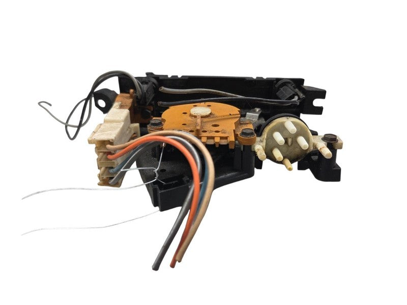 86 - 89 Oldsmobile Ciera Dash Heater Control w/AC 16050183