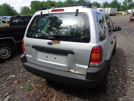 01 - 04 Ford Escape Engine Fuse Box YL8Z14A068AB