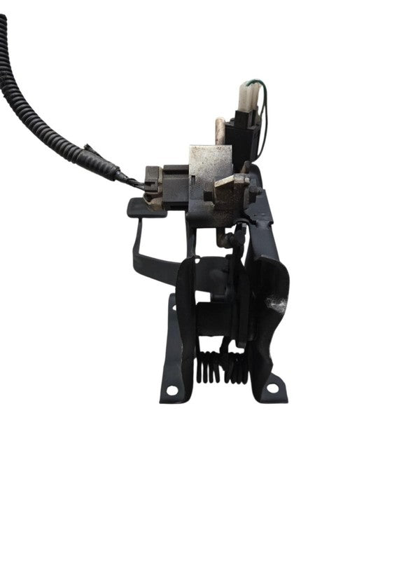 2001 Isuzu Rodeo Clutch Pedal Assembly OEM