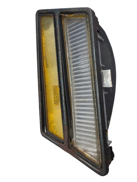80-82 Chevy Corvette C3 LH Driver Front Side Marker Light Lamp Housing
