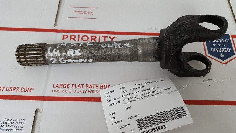 Outer Axle Stub fits 73 - 87 Chevrolet K10 GMC K15 OEM 15521884