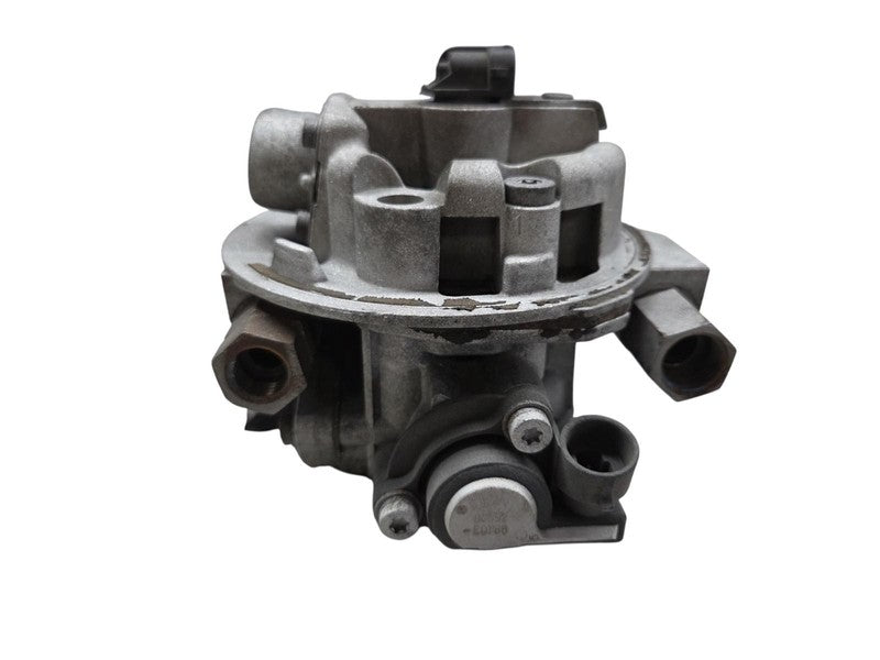 87 - 90 Chevrolet S10 Throttle Body 2.5 L OEM GMC S15