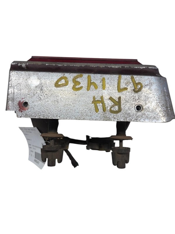 1985 Pontiac Grand Prix Tail Light Assembly Right Passenger Side OEM 1