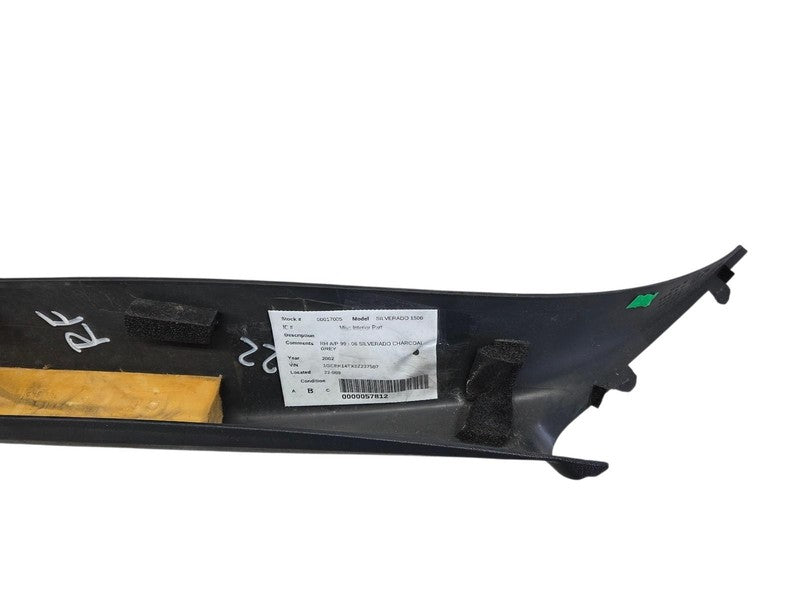 99 - 06 Chevrolet Silverado Interior A-Pillar Trim Right Passenger Sid