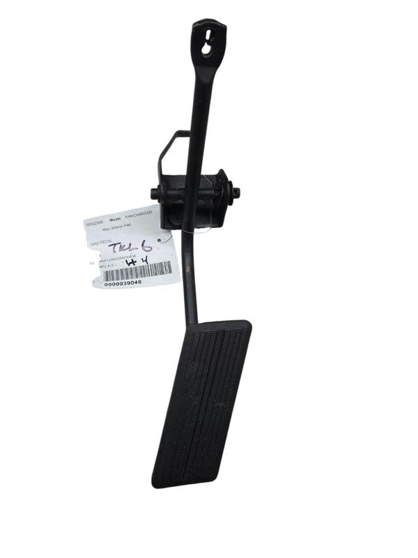 81 - 93 Dodge D150 Gas Accelerator Pedal Assembly OEM Ramcharger D250 