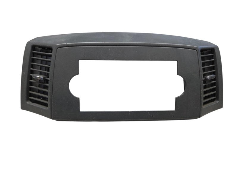 05-07 Jeep Grand Cherokee Center Dash Radio Trim Bezel 5JN30TRM