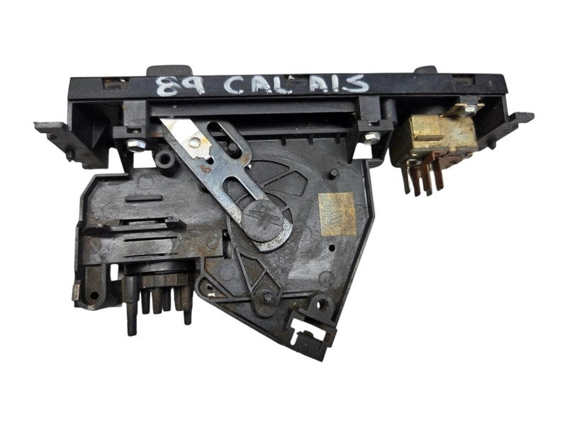 88 - 91 Oldsmobile Calais Dash Heater Control w/AC 16073683