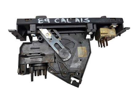 88 - 91 Oldsmobile Calais Dash Heater Control w/AC 16073683