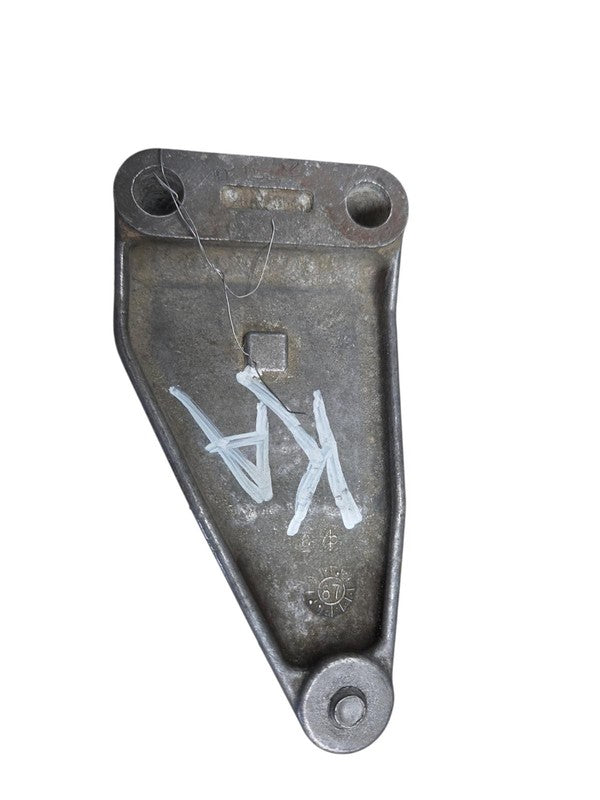 GM 14092954 Chevrolet S10 Smog Pollution Pump Bracket 2.8 L OEM