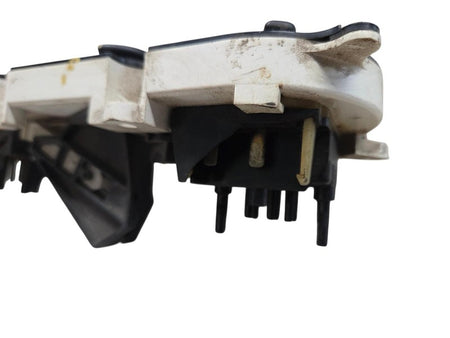 87 - 89 Ford Mustang dash Heater Control OEM w/o AC E6DZ18549A