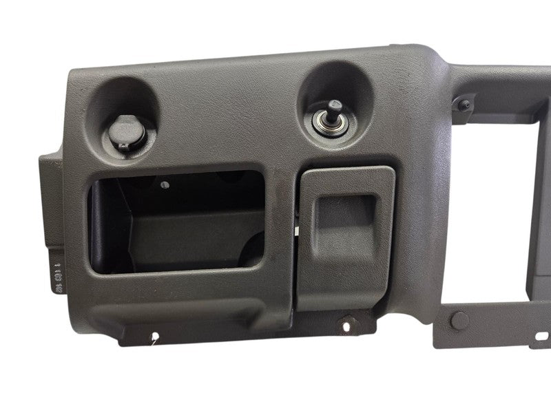 2003 - 2006 Chevrolet Silverado Glove Box Surround Dash Panel 15204270