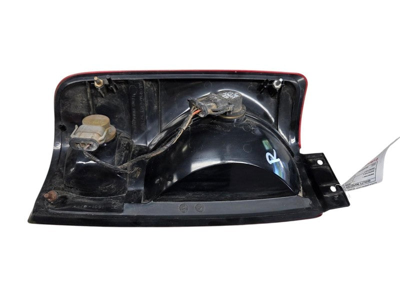 98 - 02 Ford Expedition Tail Light Assembly Right Passenger side OEM F